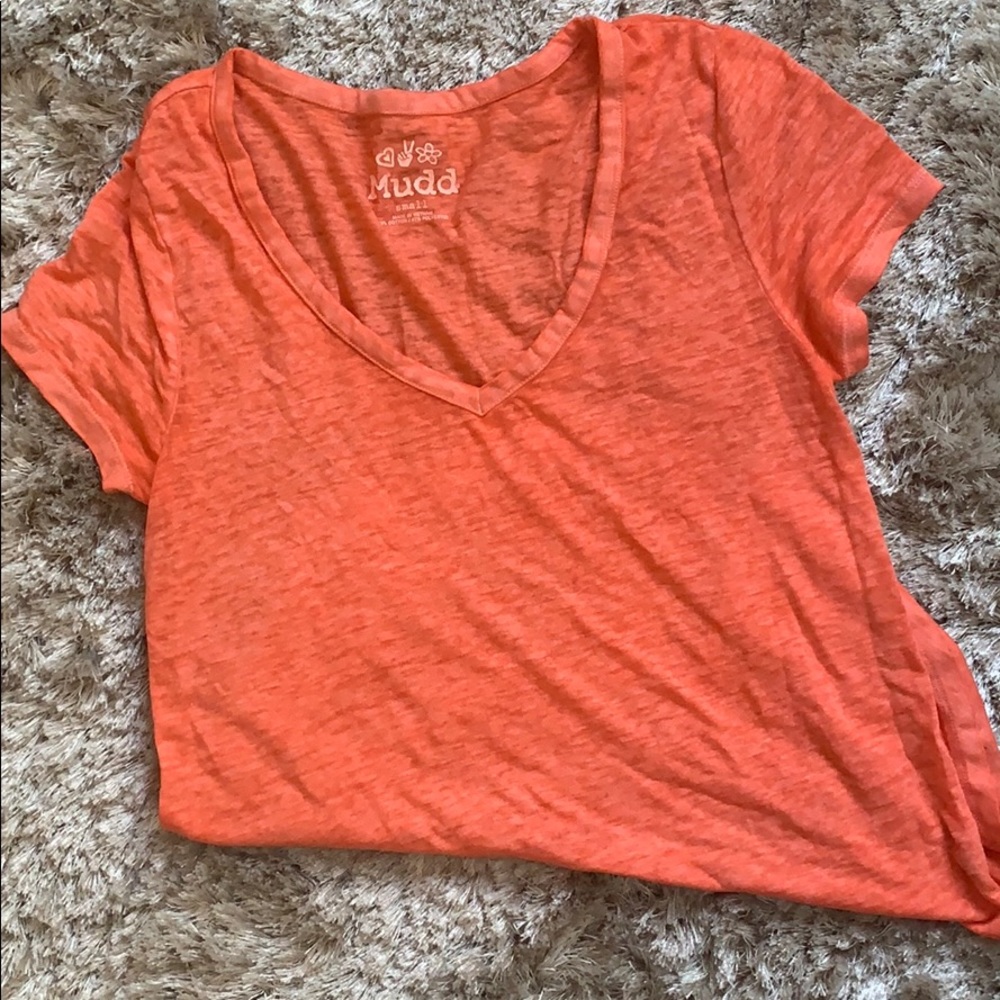 tee shirt
